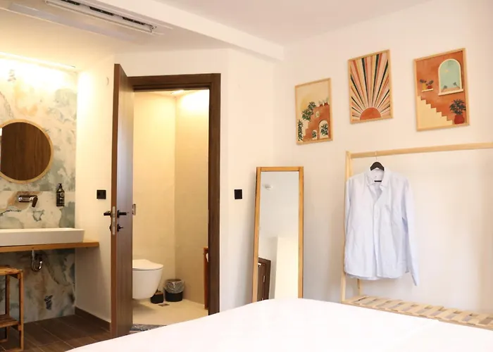 Otel Yengeç Adults Only